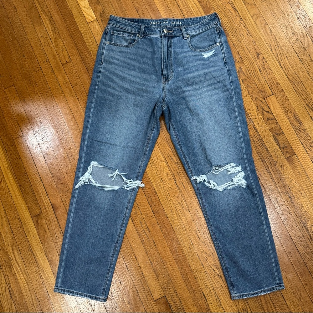 American Eagle Mom Jean